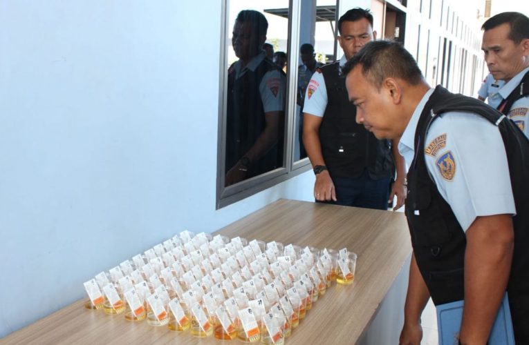 Ratusan Personel Lanud Hang Nadim Mendadak Tes Urine, Ini Hasilnya