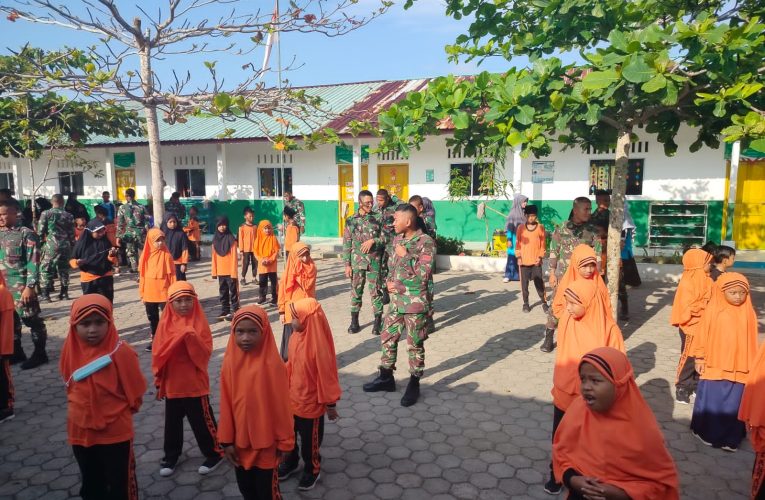 Senam Pagi Gembira,  Bentuk Keakraban Satgas TMMD Ke 119 Kodim 0315/Tanjungpinang Bersama Siswa SDIT An Nahl