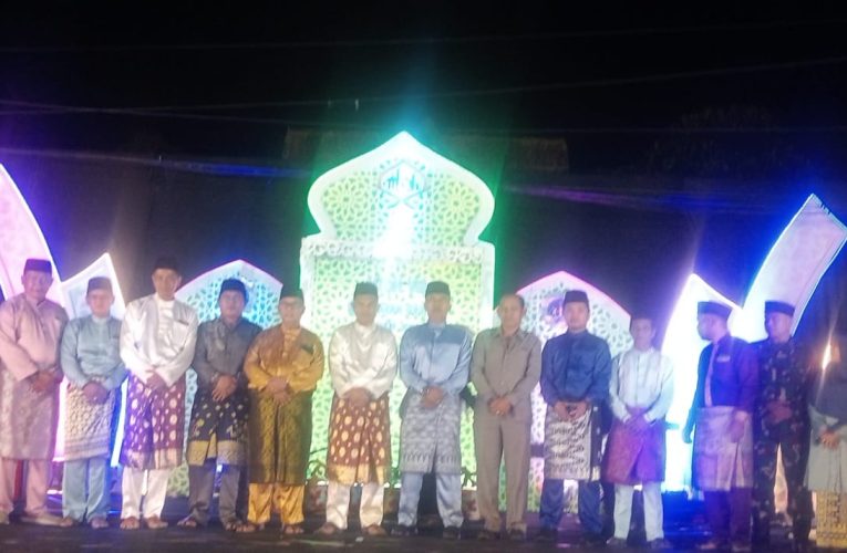 Asisten I Akmaruzzaman Membukaan MTQH VIII Kecamatan Siantan