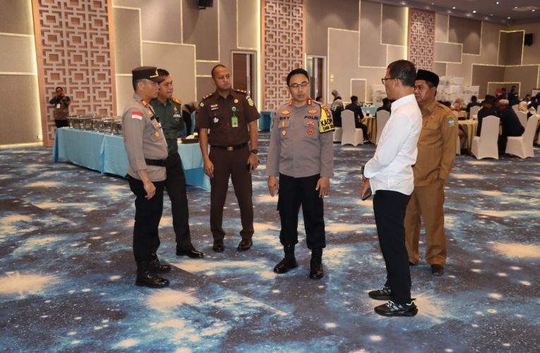 Sebanyak 114 Personel Polres Bintan Kawal Rekapitulasi Oleh KPU