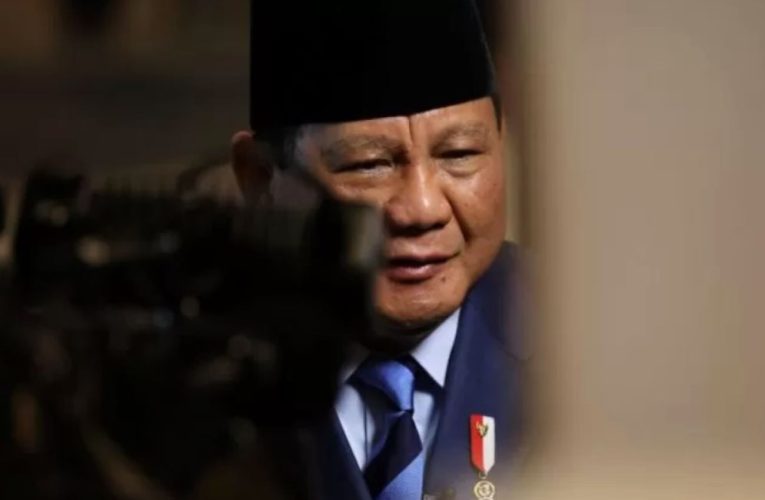 Prabowo Subianto Dianugerahi Pangkat Jenderal TNI Secara Istimewa