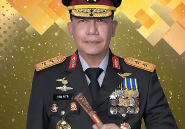 Konstestasi Politik Pilkada Kepri Mulai Panas: Irjen Pol Yan Fitri Unggul Poling Wartakepri