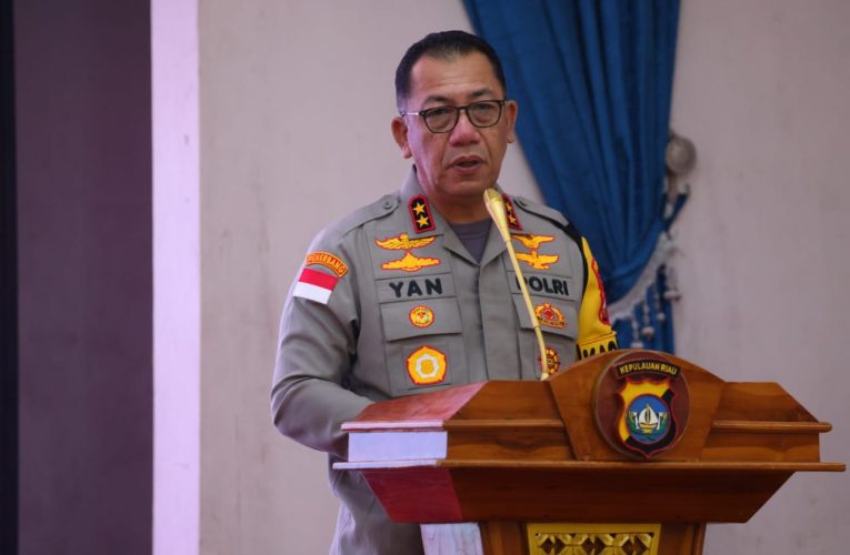 Kapolda Kepri Pimpin Pencucian Pataka dan Syukuran HUT Polda Kepri ke 19 Tahun
