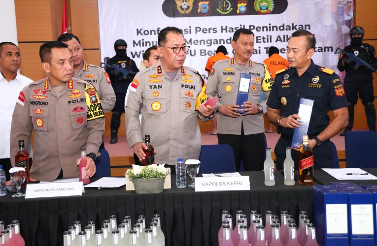 Kapolda Kepri: Tidak Ada Anggota Polda Terlibat dalam Penyelundupan Minuman Alkohol