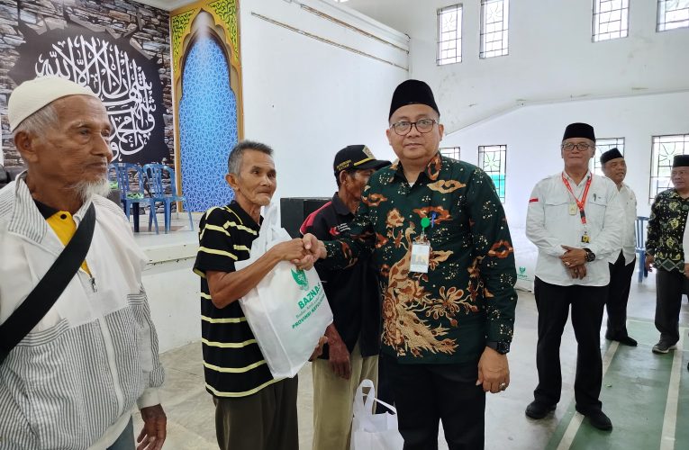 BAZNAS Kepri Salurkan 1000 Paket Ramadhan Bahagia se Kepri