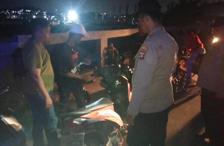 Polsek Bengkong Gelar Patroli Cipkon, Memberikan Rasa Aman Selama Ibadah Puasa
