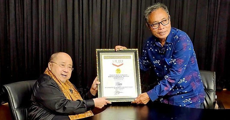 Sebelum Diberi Penghargaan MURI, SMSI Diwawancarai Jaya Suprana