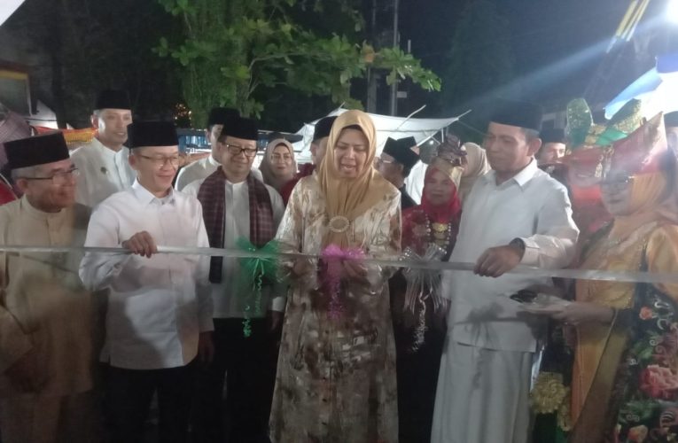Kebersihan dan Pengembangan Ekonomi Mewarnai Resmi Bazar Ramadhan di Tanjungpinang
