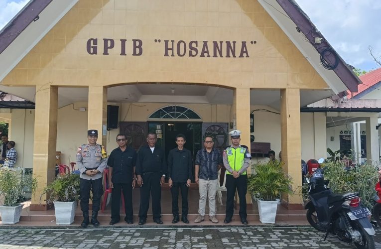 Berikan Rasa Aman, Polres Bintan Lakukan Pengamanan di Gereja