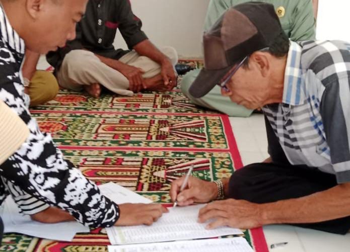 Kepala Desa Mampok Darmawizar: Bantuan BLT Tahap I Telah Disalurkan kepada 37 Rumah Tangga Miskin