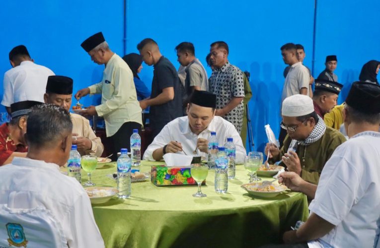 Jalin Kebersamaan, Polres Kepulauan Anambas Gelar Buka Bersama dan Berikan Bantuan Sosial Kepada Masyarakat