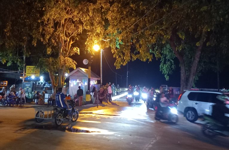 Posko Terpadu ASDP Tanjung Uban Maksimalkan Pelayanan Lebaran hingga Larut Malam