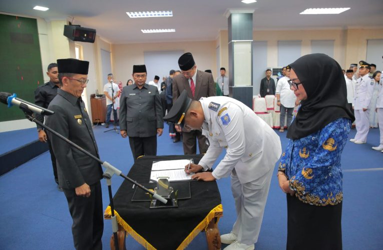 Penjabat Wali Kota Tanjungpinang Lakukan Rotasi 32 Pejabat Eselon III dan IV