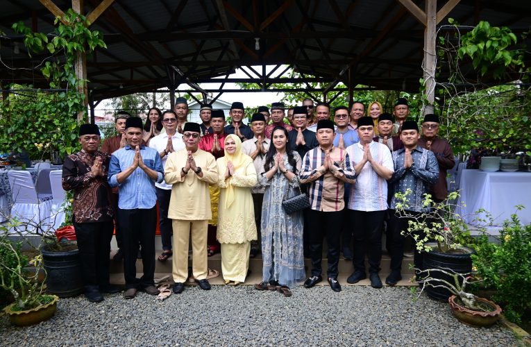 Kapolresta Tanjungpinang dan Jajaran Kunjungi Kapolda Kepri untuk Halal Bihalal Idul Fitri