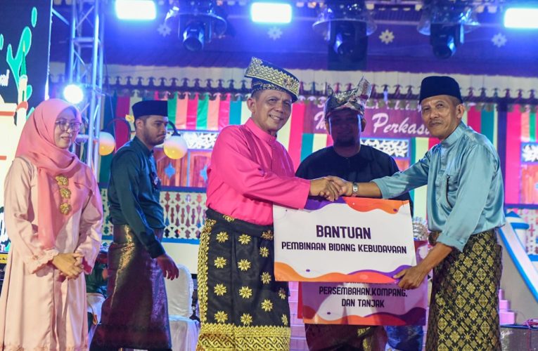 Festival Indera Sakti, Jadikan Suasana Malam di Penyengat Semakin Gemerlap