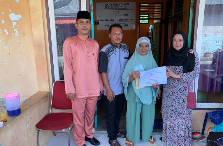 Kades Genting Pulur Salurkan BLT-DD Sebanyak 33 untuk Warga yang Membutuhkan