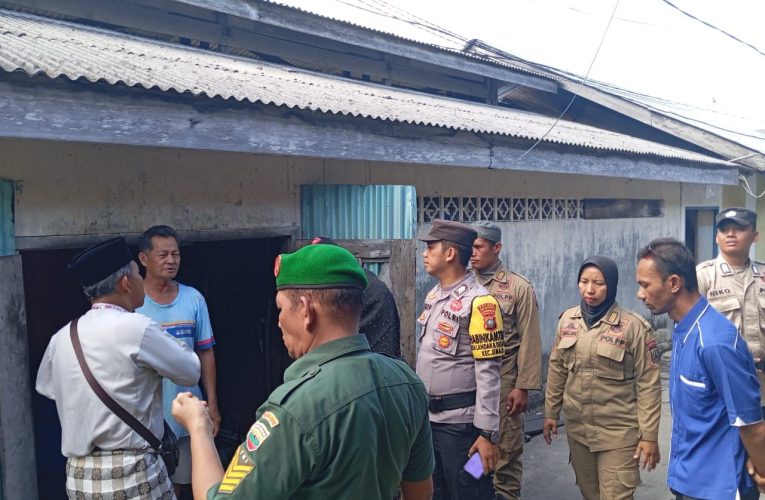Polsek Jemaja Bersama Instansi Terkait cek ketersediaan BBM di Jemaja Terkait Keterlambatan BBM Bersubsidi