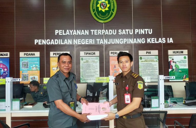 Jaksa Melimpahkan Perkara Korupsi dan TPPU di BPR Bestari Tanjungpinang ke Pengadilan