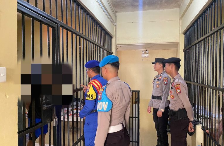 Piket Pawas Polres Kepulauan Anambas Rutin Cek dan Kontrol Keamanan Ruang Tahanan