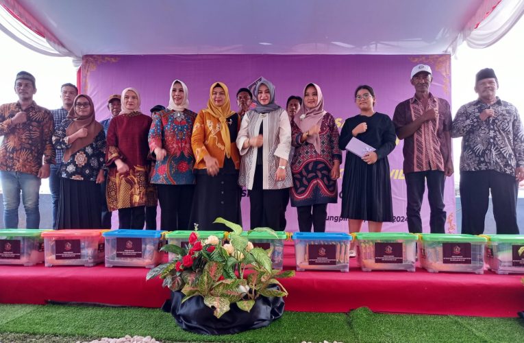 Ketua Umum IKKT Pragati Wira Anggini Kunjungi Kampung Bugis Giat Bhakti Sosial