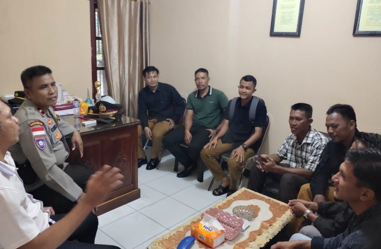 Kunjungan Panwascam Sekecamatan Jemaja Disambut Baik oleh Polsek Jemaja