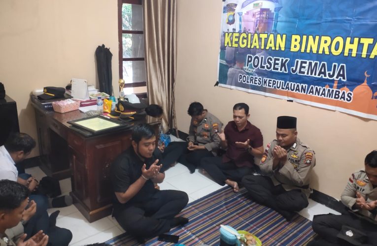 Laksanakan Binrohtal Rutin, Polsek Jemaja Bentuk Karakter Anggota yang Lebih Humanis