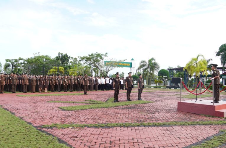 Kejati Kepri Pimpin Upacara Peringatan Hari Lahir Pancasila