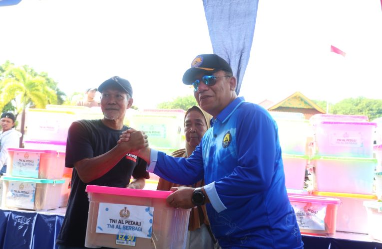 Kapolda Kepri Hadiri Navy Open Water Swimming Competition 2024 di Tugu Sirih Tanjungpinang