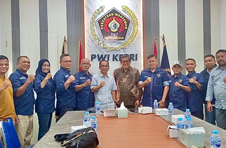 Ketua KPU Kepri Kunjungi Kantor PWI, Bahas Kerjasama Sukseskan Pilkada 2024