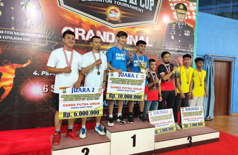 Penutupan Badminton Kapolda Kepri Cup 2024, Veteran U-90 Polresta TPI Menyabet Juara 1 & 2