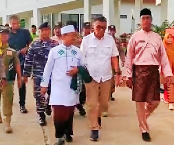 Bupati Natuna Undang Ustadz Das’at Latif untuk Tabligh Akbar di Kecamatan Serasan