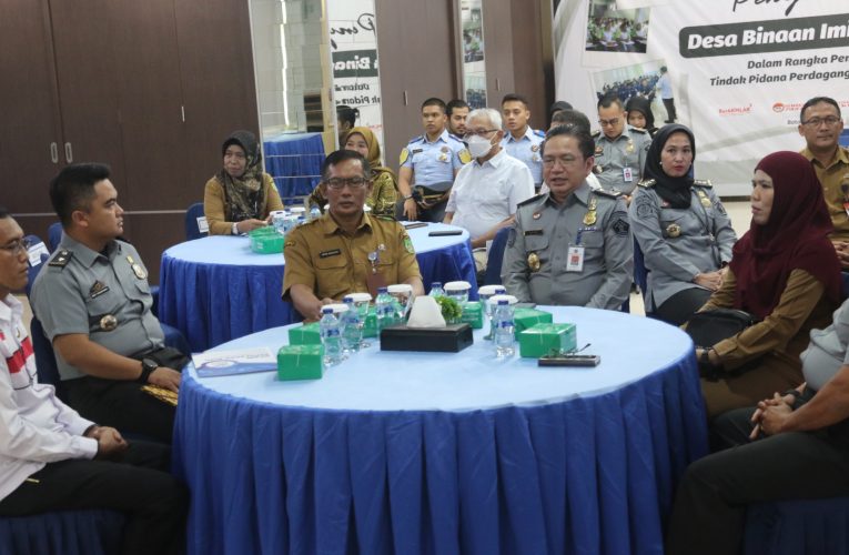Kepala Divisi Keimigrasian Kanwil Kemenkumham Kepri Hadiri Penyuluhan Desa Binaan Imigrasi di Batam