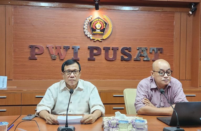 Kecam DK, Hendry Ch Bangun Tetap Ketua PWI Pusat