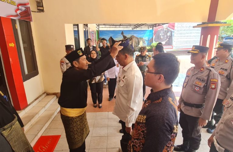 Kunjungan Kerja Kompolnas RI ke Polsek Tanjungpinang Timur dalam Rangka Penilaian Nominasi Kompolnas Awards 2024