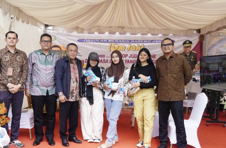 OM JAK Kejati Kepri Sosialisasikan Anti Judi Online di Turnamen Adhyaksa Cup Futsal 2024 Antar SMA Sederajat Se-Kepri