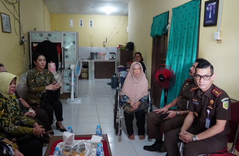 Kejati Kepri Gelar Anjangsana Memperingati HUT HBA ke-64 dan IAD ke-XXI, Wujud Kepedulian pada Purna Adhyaksa