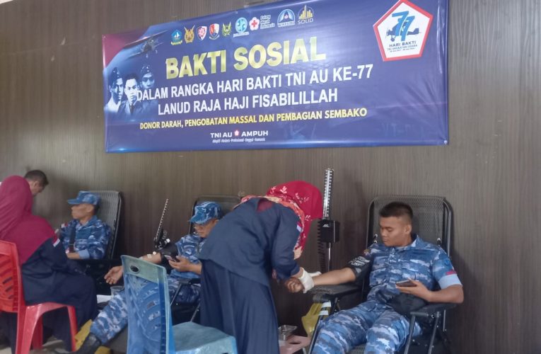 Lanud RHF Tanjungpinang Adakan Bakti Sosial di Desa Gunung Kijang Peringati Hari Bakti TNI AU Ke-77