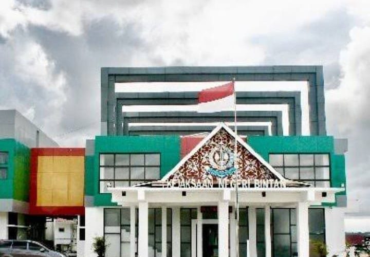 Berkas Kasus Pemalsuan Surat Tanah Eks Pj Walikota Tanjungpinang Dikembalikan Jaksa ke Polres Bintan