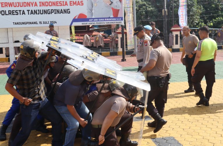 Polresta Tanjungpinang Gelar Latihan Dalmas untuk Operasi Mantap Praja Seligi 2024