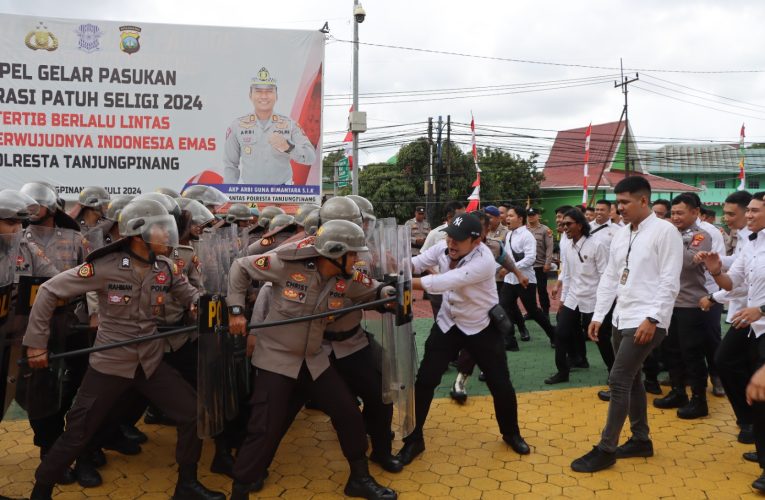 Polresta Tanjungpinang Gelar Latihan Dalmas untuk Persiapan Pengamanan Pemilukada Serentak 2024