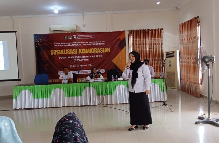 Imigrasi Tanjungpinang Sosialisasikan Keunggulan E-Paspor kepada Masyarakat Bintan Timur