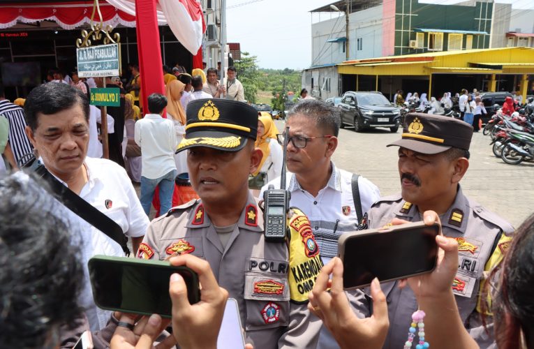 Polresta Tanjungpinang Laksanakan Pengamanan dan Rekayasa Lalu Lintas Saat Pendaftaran Bakal Calon Gubernur Kepri di Pilkada Serentak 2024