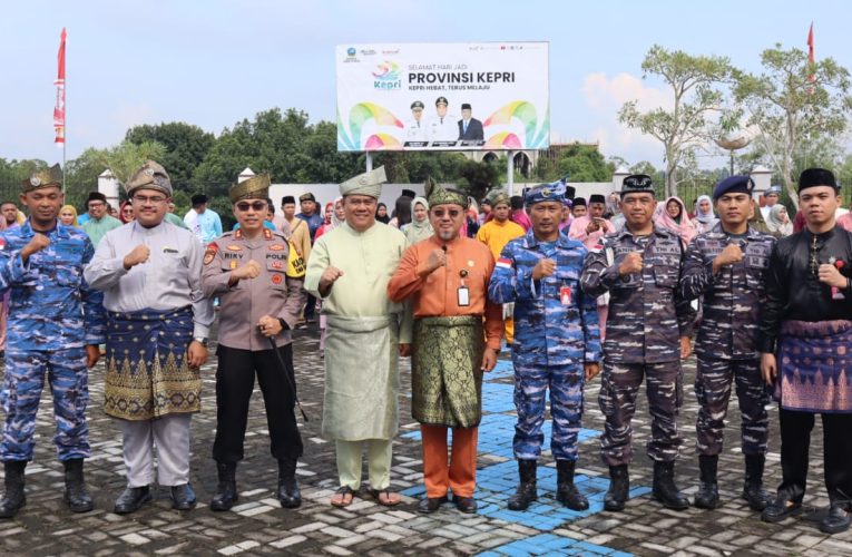 Kapolres Bintan Hadiri Upacara Hari Jadi Provinsi Kepri ke-22 di Kantor Bupati Bintan