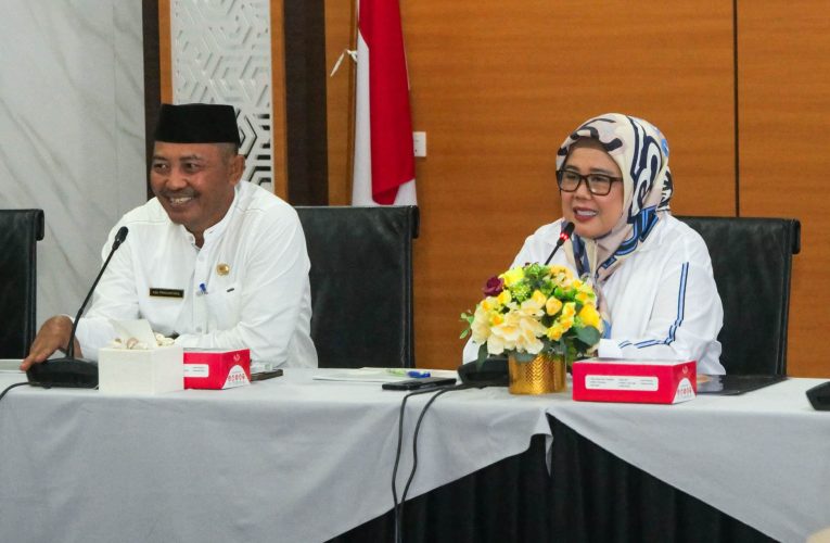 Plt. Gubernur Kepri Marlin Agustina Pimpin Rapat Perdana Bersama Kepala OPD