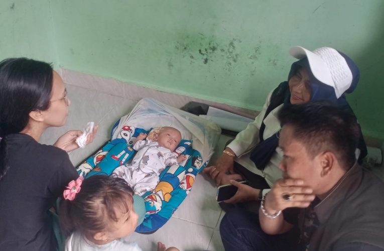 Memasuki Hari Ketiga Kampanye, Rahma Lakukan Kampanye Door to Door dan Temui Warga dengan Anak Penderita Hidrosefalus