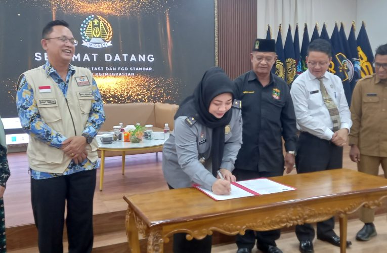 Kantor Imigrasi Tanjungpinang Gelar Sosialisasi dan FGD Standar Pelayanan Keimigrasian
