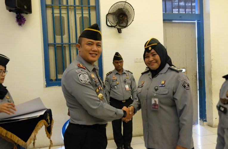 Tiga Pegawai Rutan Tanjungpinang Naik Pangkat, Karutan: Bentuk Apresiasi Negara