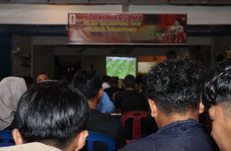 Polsek Tanjungpinang Timur Gelar Nobar Dukung Timnas Indonesia di Kualifikasi Piala Dunia 2026