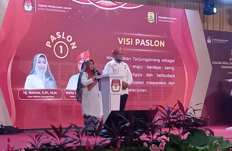 Debat Pertama Calon Wali Kota Tanjungpinang: Paslon 01 Rahma – Rizha Hafiz Ungkap Visi Misi