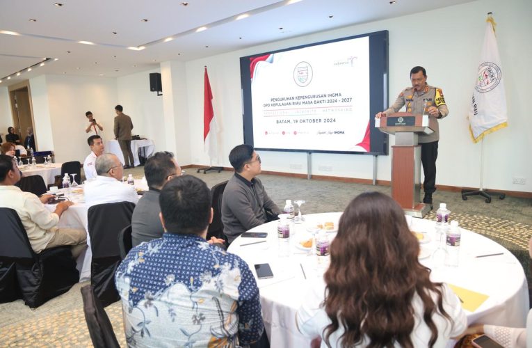Sinergi Polri dan Industri Pariwisata Ditekankan dalam Pengukuhan IHGMA Kepri di Batam